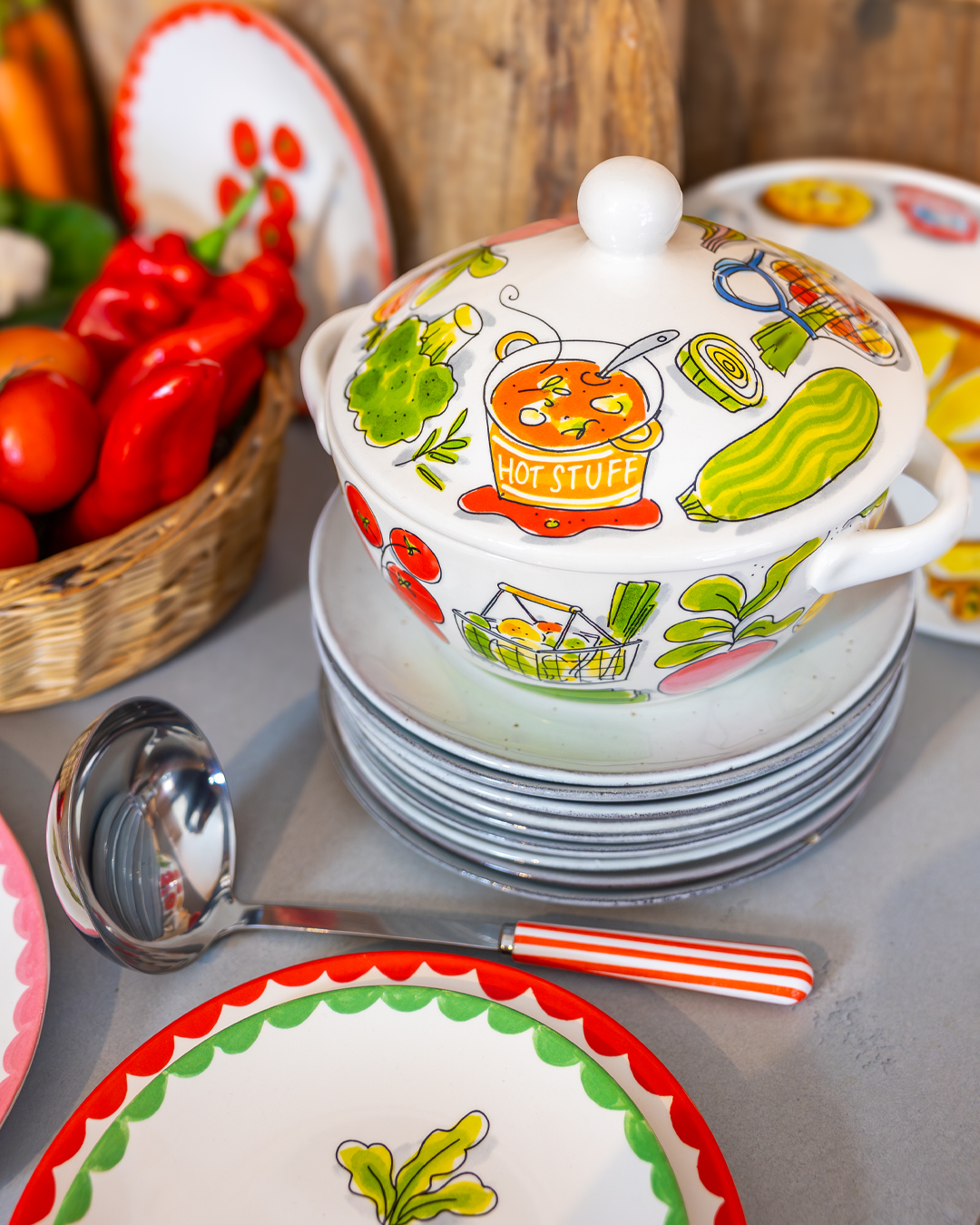 Blond Amsterdam Suppenschale Mit Henkel „Green Soup“ – Keramik, Spülmaschinenfest, Mit Fröhlichem Gemüse-Design, Für Brokkoli-, Erbsen- & Zucchinisuppen Illustration Gemüse